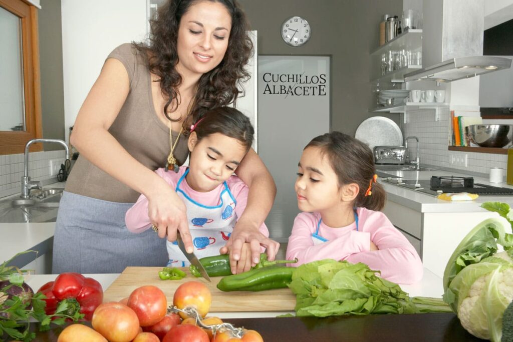 Cuchillos para niños que NO cortan: seguridad y diversión en la cocina
